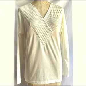 NWOT Woman’s V-Neck Blouse